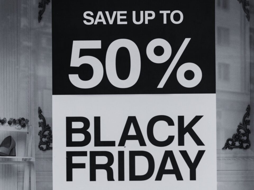 black-Friday-retail-apparel-sales