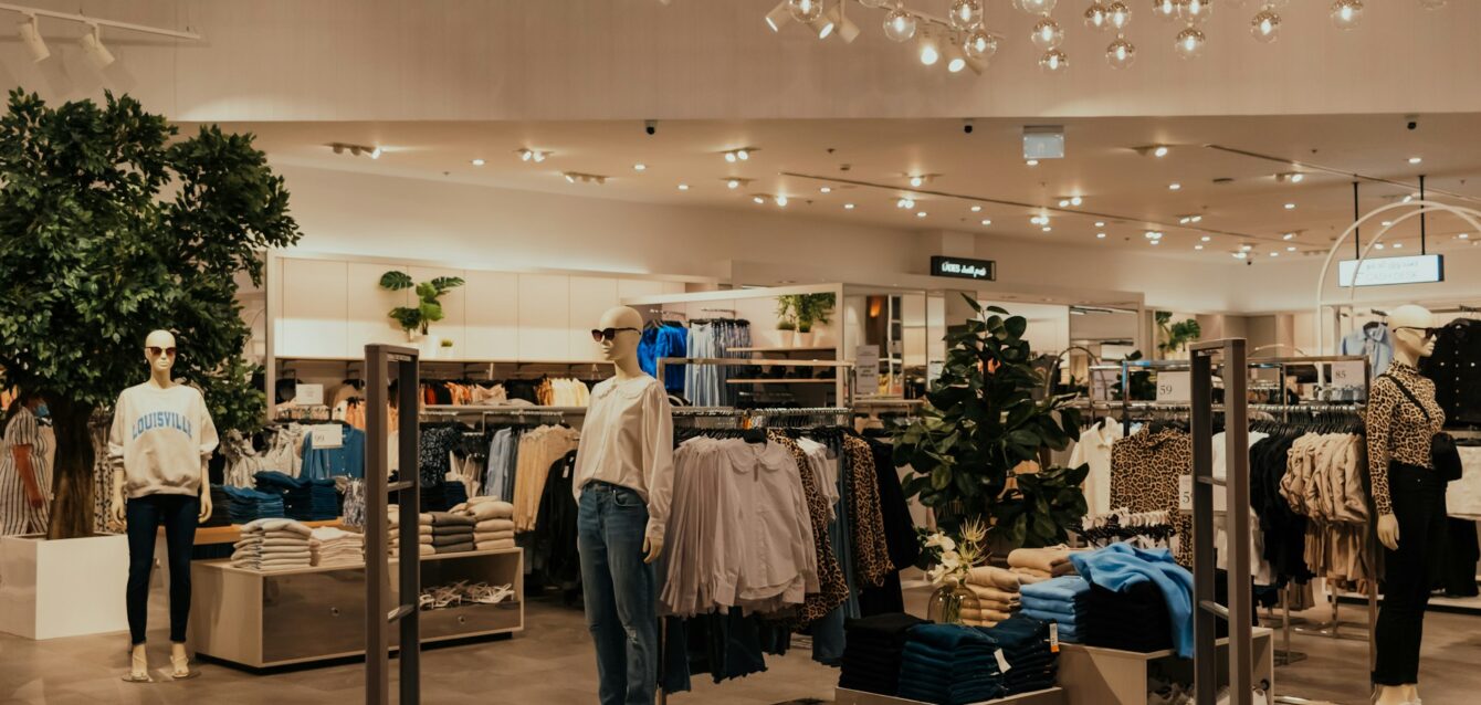 retail-trends-foot-traffic-2026 retail-trends-foot-traffic-2026